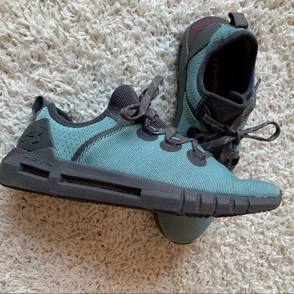 under armour men's hovr slk ghost sneaker